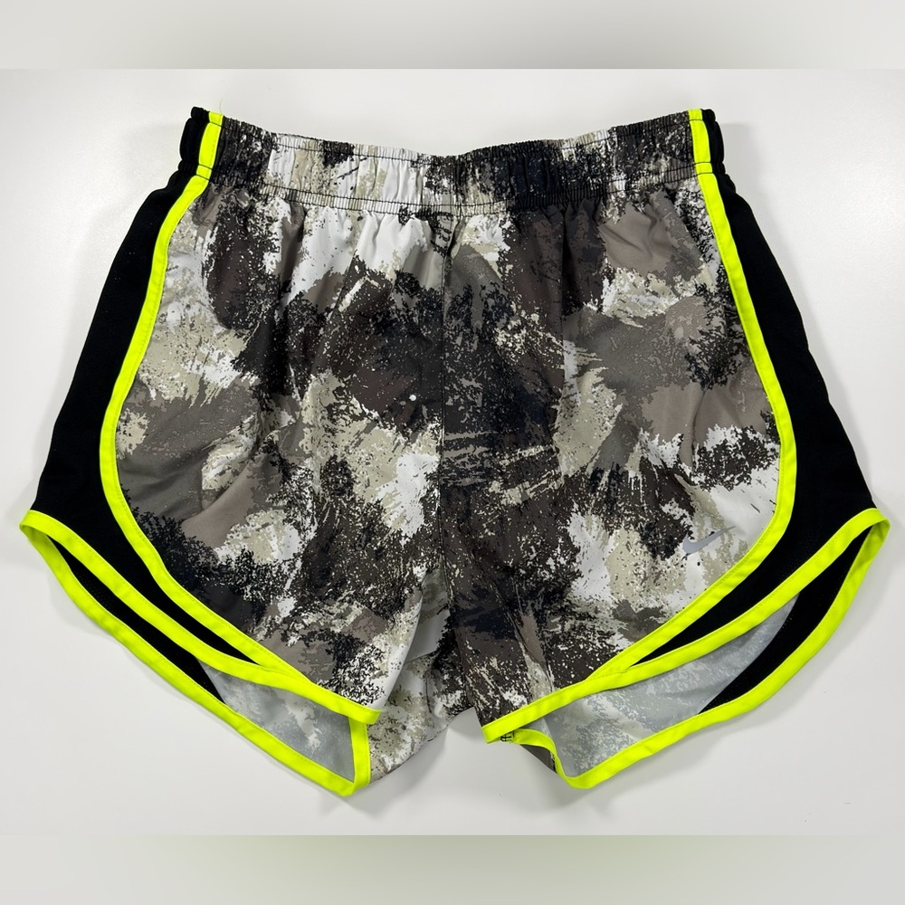 Nike Women M Tempo Running Shorts Grey Camo Black Neon Yellow Volt Dri-FIT 3"